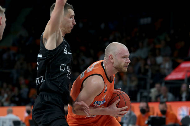 进行为期一 进行为期一