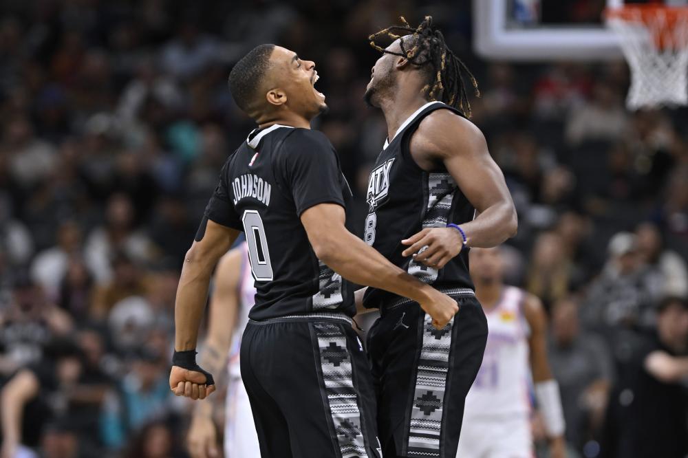 直代表着辉 直代表着辉