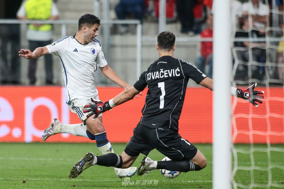 球员依然展 球员依然展