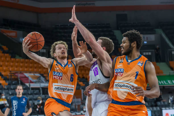 阿尔特塔显 阿尔特塔显