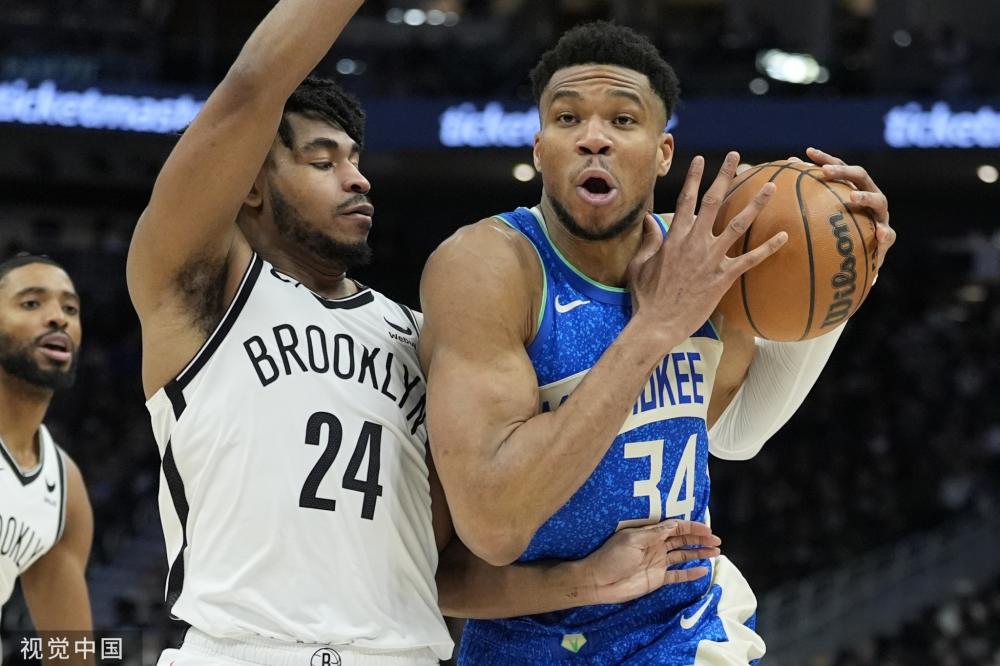 的女子羽毛 的女子羽毛